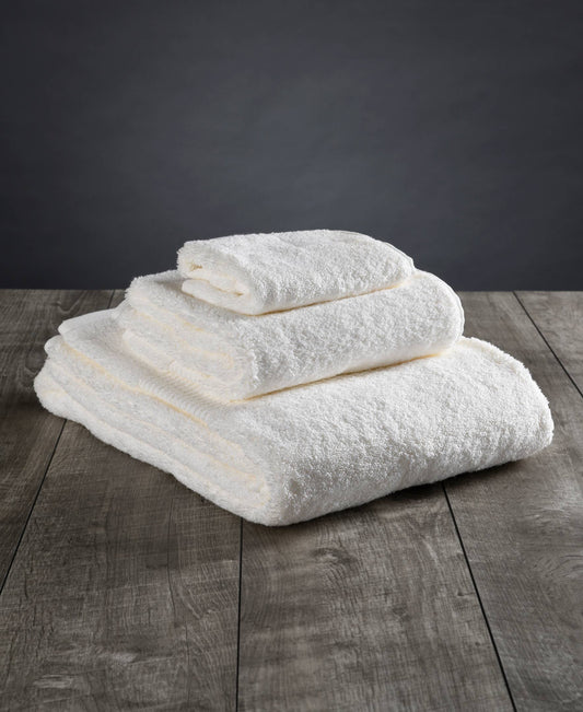 Delilah Home 100% Organic Cotton Bath Towel Set – 3 Piece Set, 700 GSM