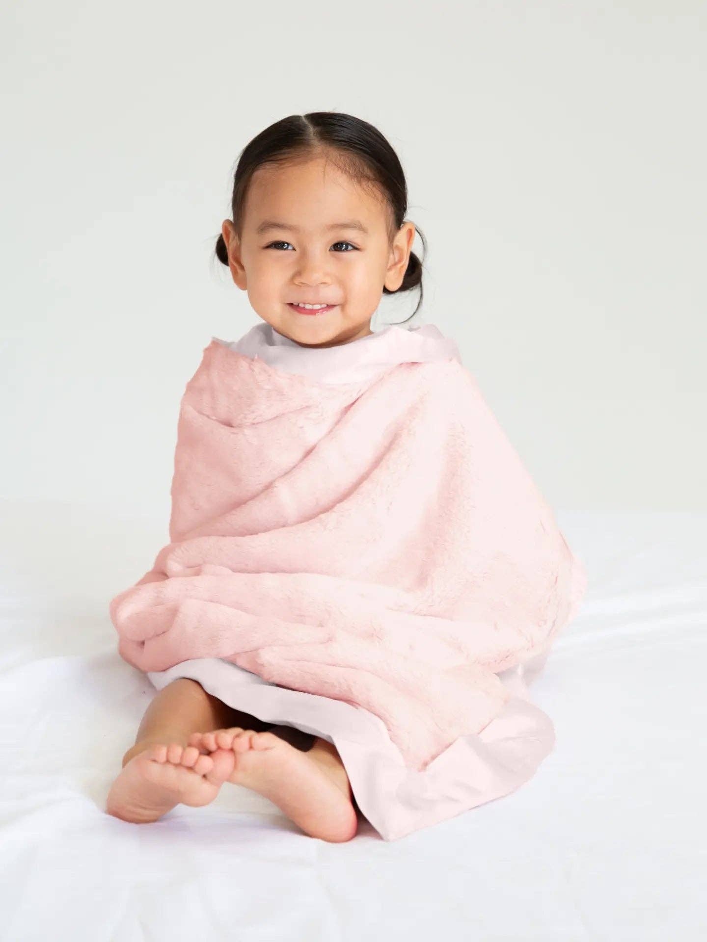 Little Giraffe Luxe Macaron Baby Blanket (29" x 35")