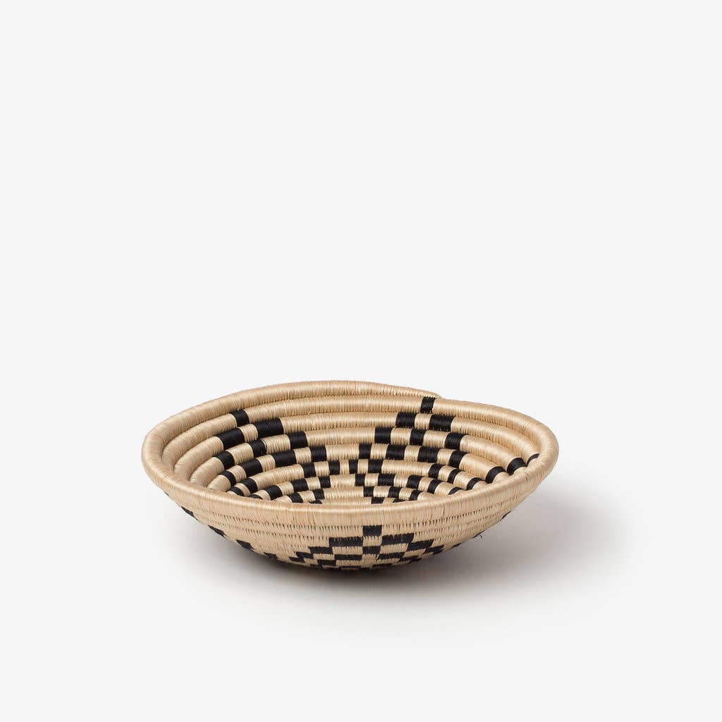 Bariku Woven Bowl Tea & Black by AziziLife